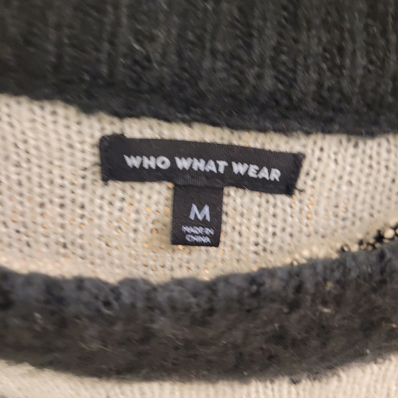 ✨️Price Drop✨️ Pattern sweater - Picture 2 of 2